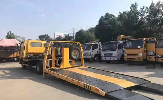 察雅汽车中途维修案例